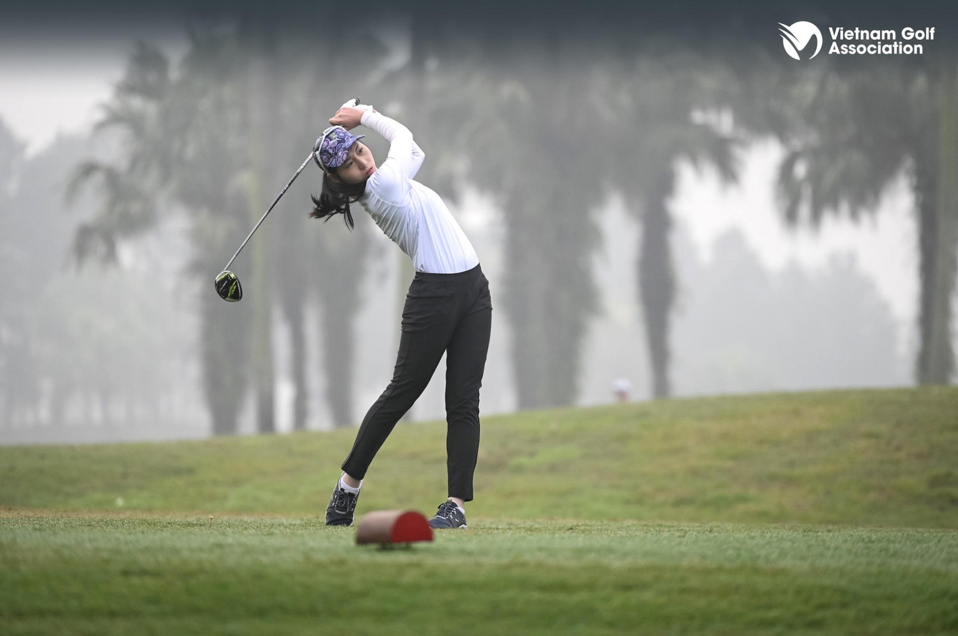 Đoàn Xuân Khuê Minh về nhất bảng nữ Đoàn Xuân Khuê Minh về nhất bảng nữ