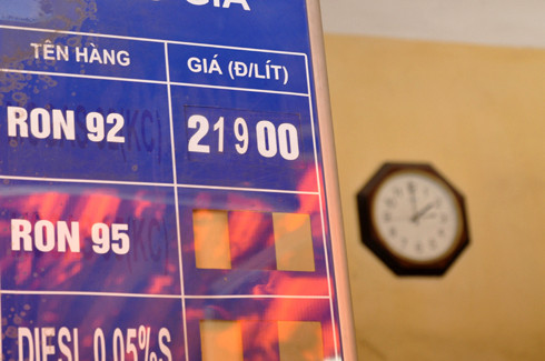 Xăng tăng 900 đồng mỗi lit từ ngày hôm qua