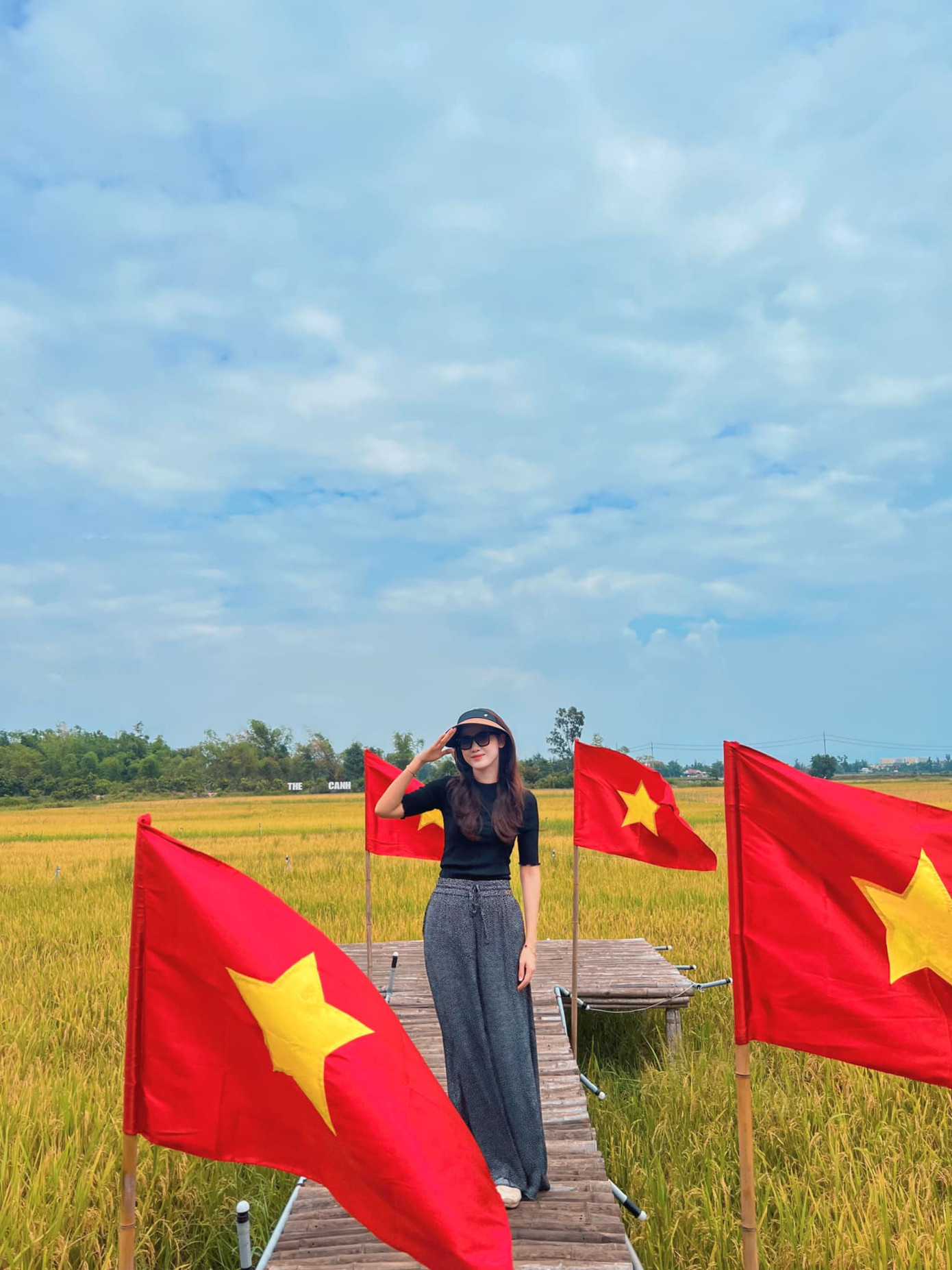 Á hậu Thanh Tú chia sẻ bức ảnh khi đi nghỉ vào dịp lễ 2/9. Á hậu Thanh Tú chia sẻ bức ảnh khi đi nghỉ vào dịp lễ 2/9.