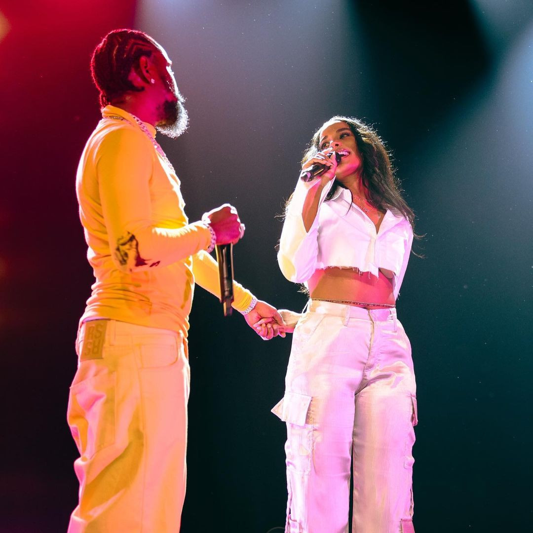 Toni Ann Singh theo đuổi sự nghiệp âm nhạc ở Mỹ.