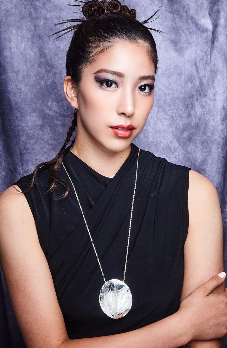 Nhan sắc đời thường của cô cũng không được đánh giá cao. Nhan sắc đời thường của cô cũng không được đánh giá cao.