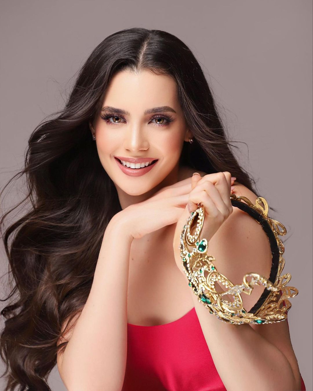 Tối 30/8 đã diễn ra đêm chung kết Hoa hậu Hòa bình Mexico 2023. Chung cuộc, người đẹp María Fernanda Beltrán Figueroa đăng quang ngôi vị cao nhất. Cô trở thành đại diện Mexico tại cuộc thi Hoa hậu Hòa bình Quốc tế 2023 tổ chức ở Việt Nam vào tháng 10.