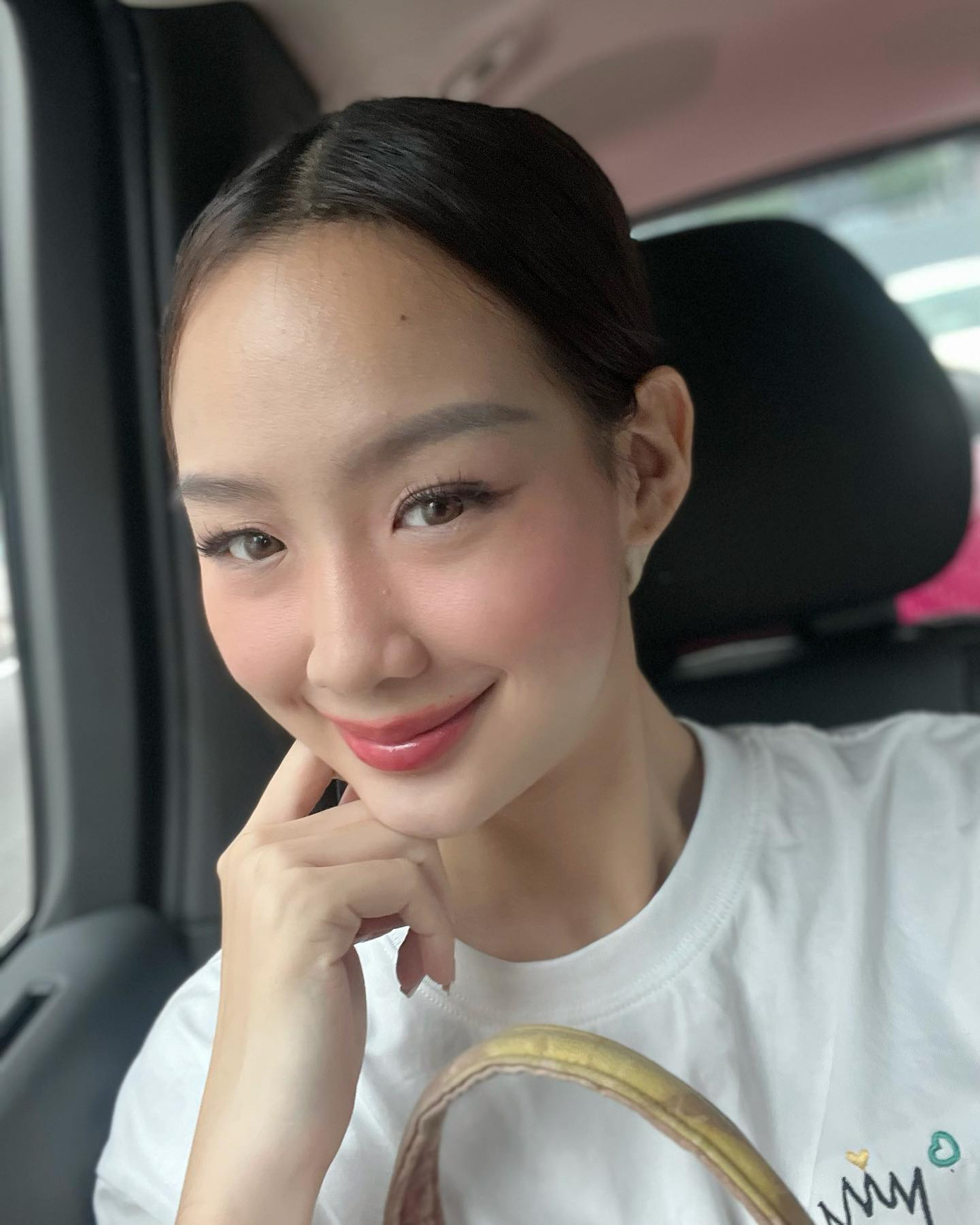 Hoa hậu Bảo Ngọc đi từ thiện cùng Hội Hữu nghị Malaysia - Việt Nam trong ngày lễ Quốc khánh. Hoa hậu Bảo Ngọc đi từ thiện cùng Hội Hữu nghị Malaysia - Việt Nam trong ngày lễ Quốc khánh.