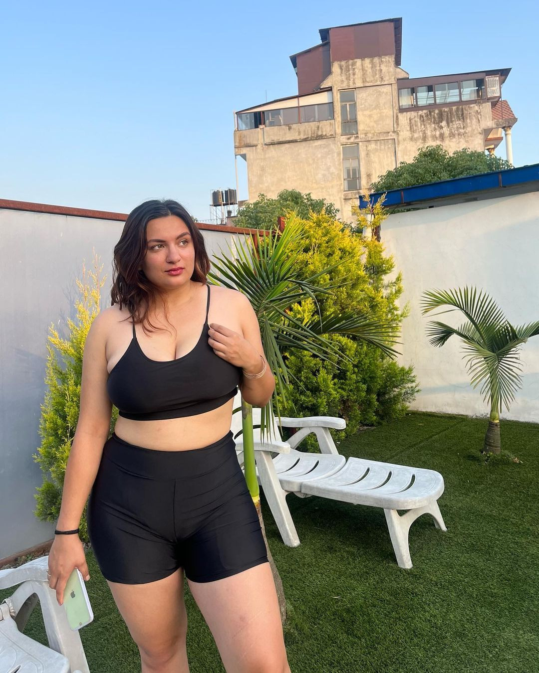 Trong đêm chung kết, khi nhận câu hỏi ứng xử với từ khoá thành công, Jane Dipika chia sẻ việc cô biết yêu bản thân và dám đối mặt với những lời chê bai để hoàn thiện mỗi ngày là một điều thành công với chính cô.