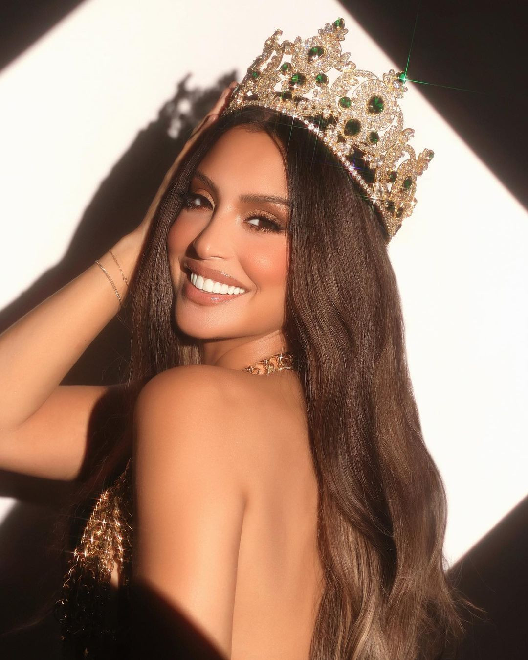 Năm ngoái, đại diện Paraguay tại Hoa hậu Hòa bình Quốc tế 2022 là người đẹp Agatha Leon đã vào top 20.