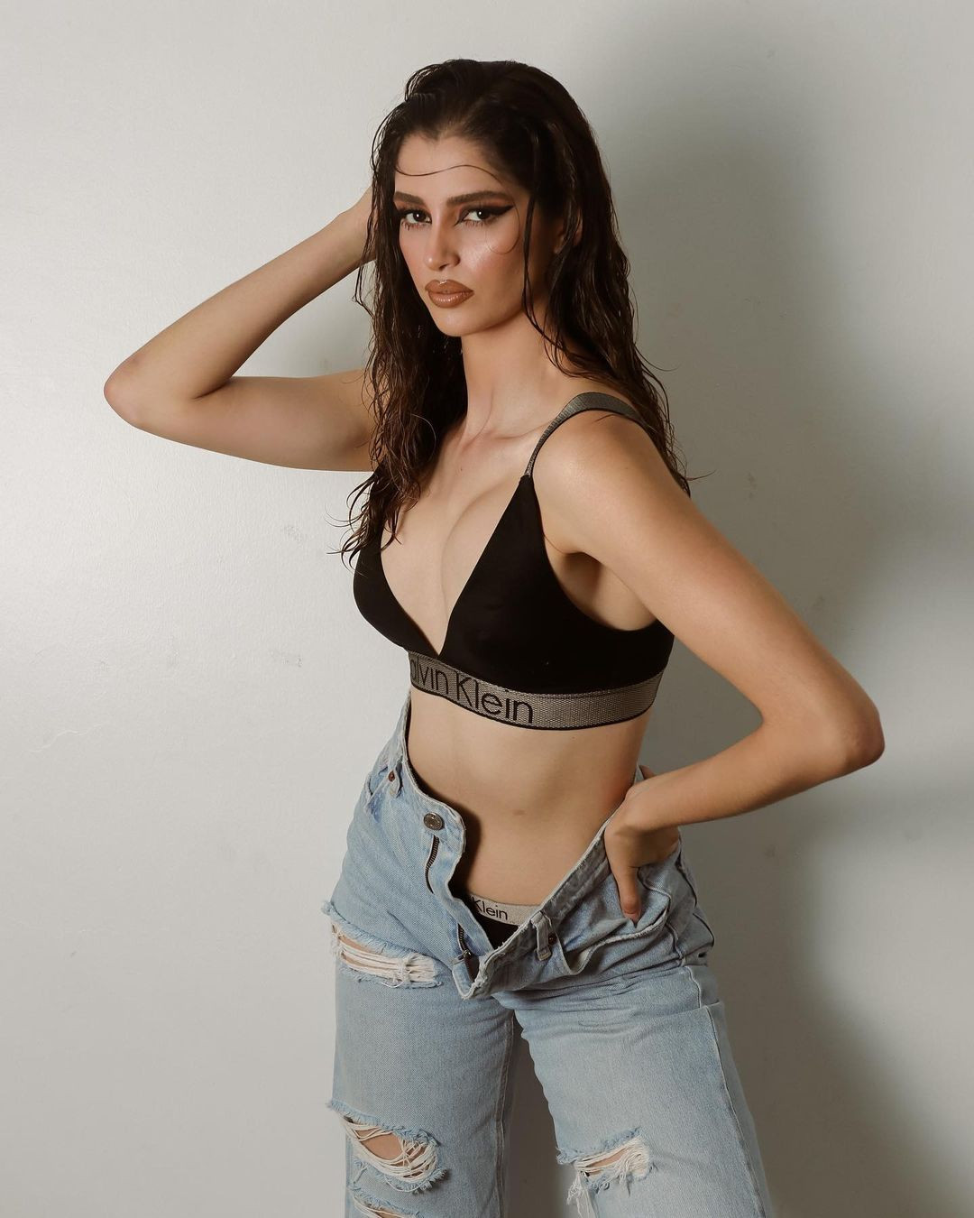 Những người đẹp Mexico được đánh giá cao bởi sắc vóc nóng bỏng đậm chất Latinh và kỹ năng trình diễn chuyên nghiệp, ứng xử thuyết phục.