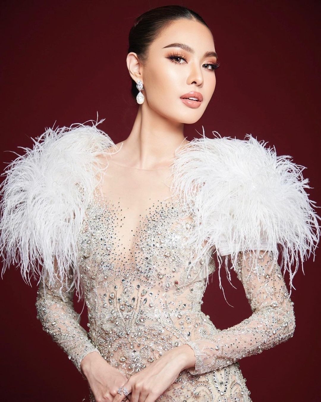 Supaporn Ritthipreuk năm nay 25 tuổi, có bằng Thạc sĩ Khoa Quản lý Giáo dục, Đại học Rajabhat Chiang Mai.