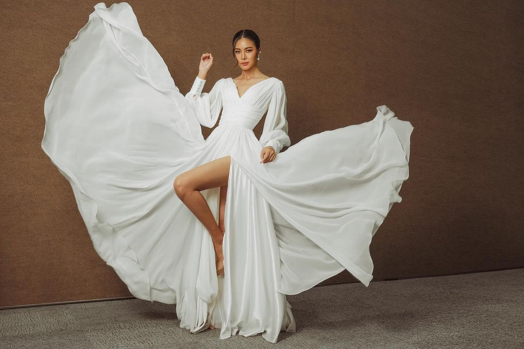 Năm ngoái đại diện Thái Lan tại Hoa hậu Quốc tế 2022 là người đẹp Tavee Ruechanok Meesang nhưng không giành thành tích nào.