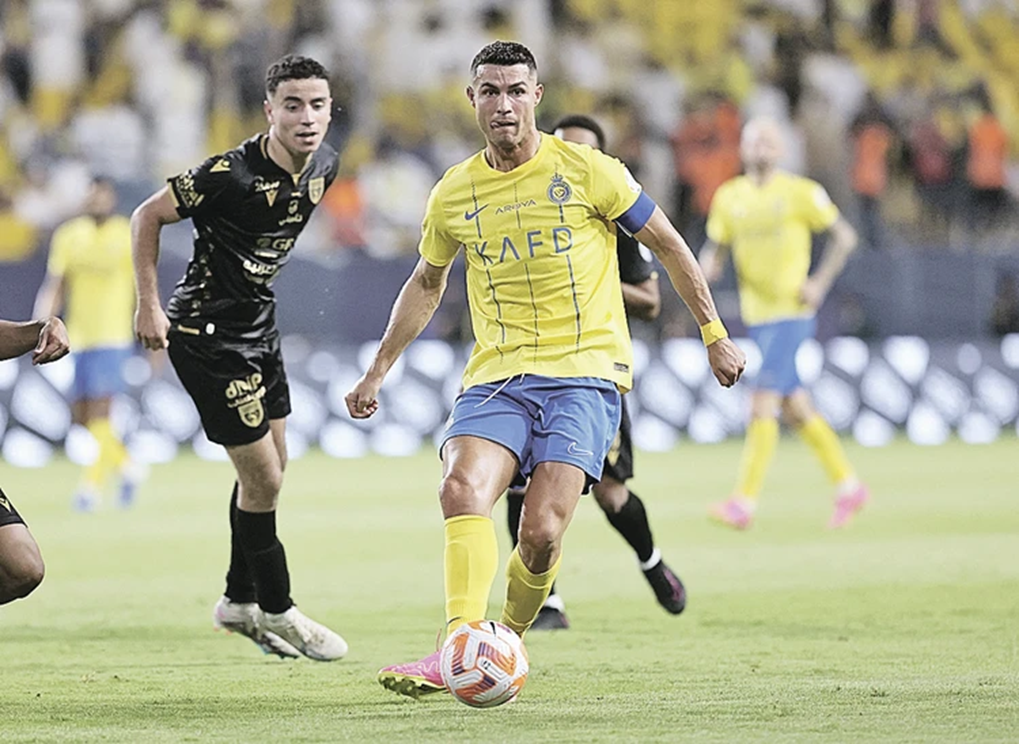 Việc Cristiano Ronaldo chuyển đến CLB Al-Nasr của Saudi đã khiến vương quốc này thu hút sự chú ý của người hâm mộ thể thao trên toàn thế giới. Ảnh: Ahmed Yosri/REUTERS. Việc Cristiano Ronaldo chuyển đến CLB Al-Nasr của Saudi đã khiến vương quốc này thu hút sự chú ý của người hâm mộ thể thao trên toàn thế giới. Ảnh: Ahmed Yosri/REUTERS.
