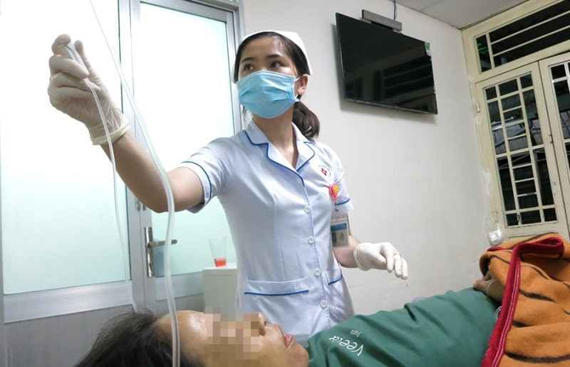 Bệnh nhân đang được điều trị tích cực để vượt qua giai đoạn nguy hiểm