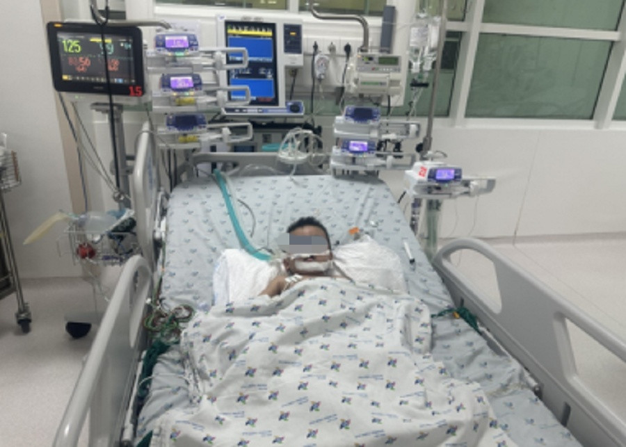 Cú té tưởng như vô hại tại nhà đã khiến bệnh nhi rơi vào nguy kịch