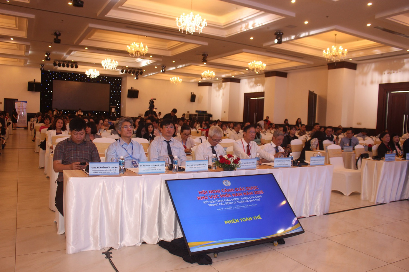 Hội nghị Cảnh giác Dược khu vực phía Nam đã quy tụ nhiều chuyên gia trong nước và quốc tế