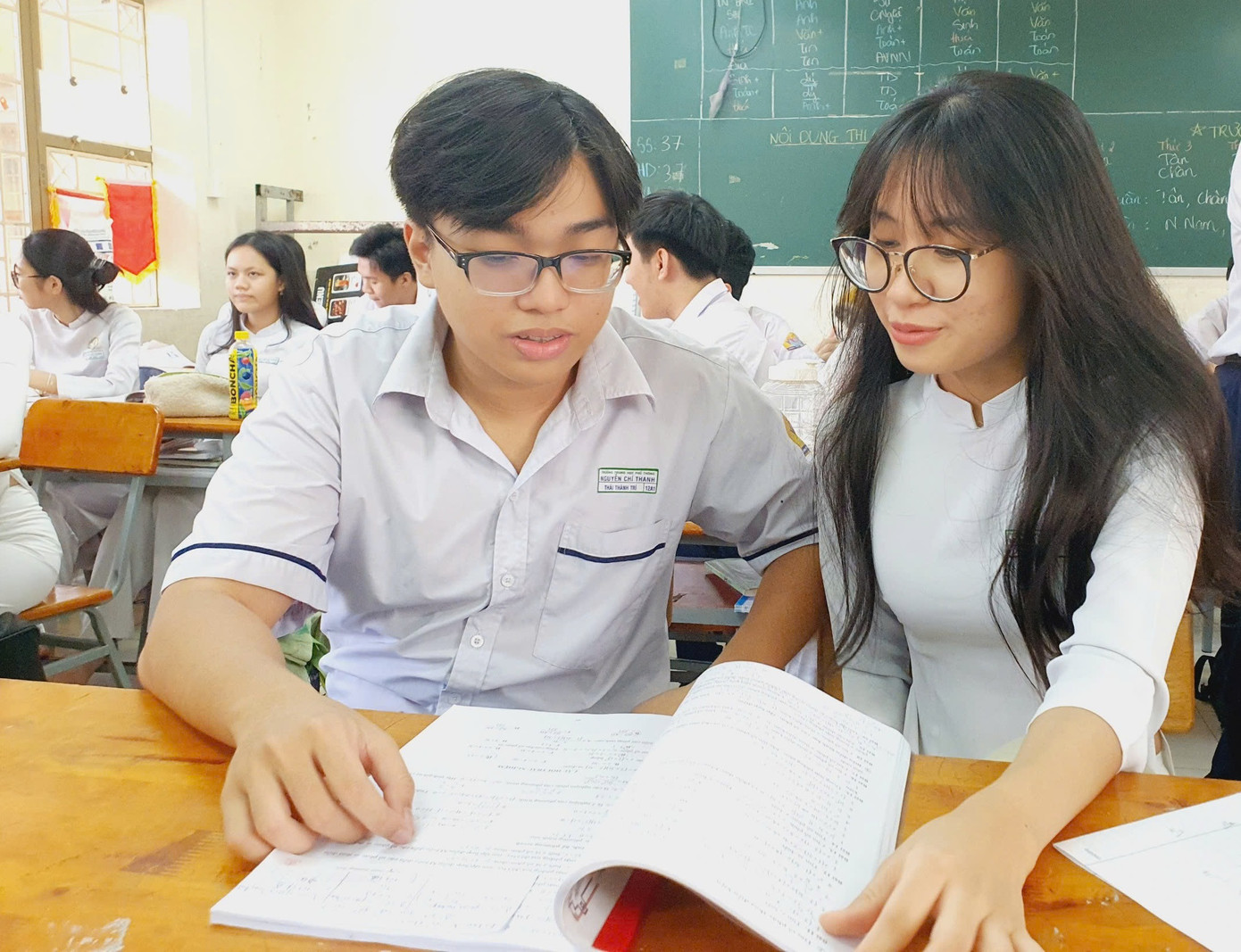 Tật khúc xạ là một trong những bệnh lý phổ biến nhất ở học sinh tại TPHCM (ảnh: Nguyễn Dũng)