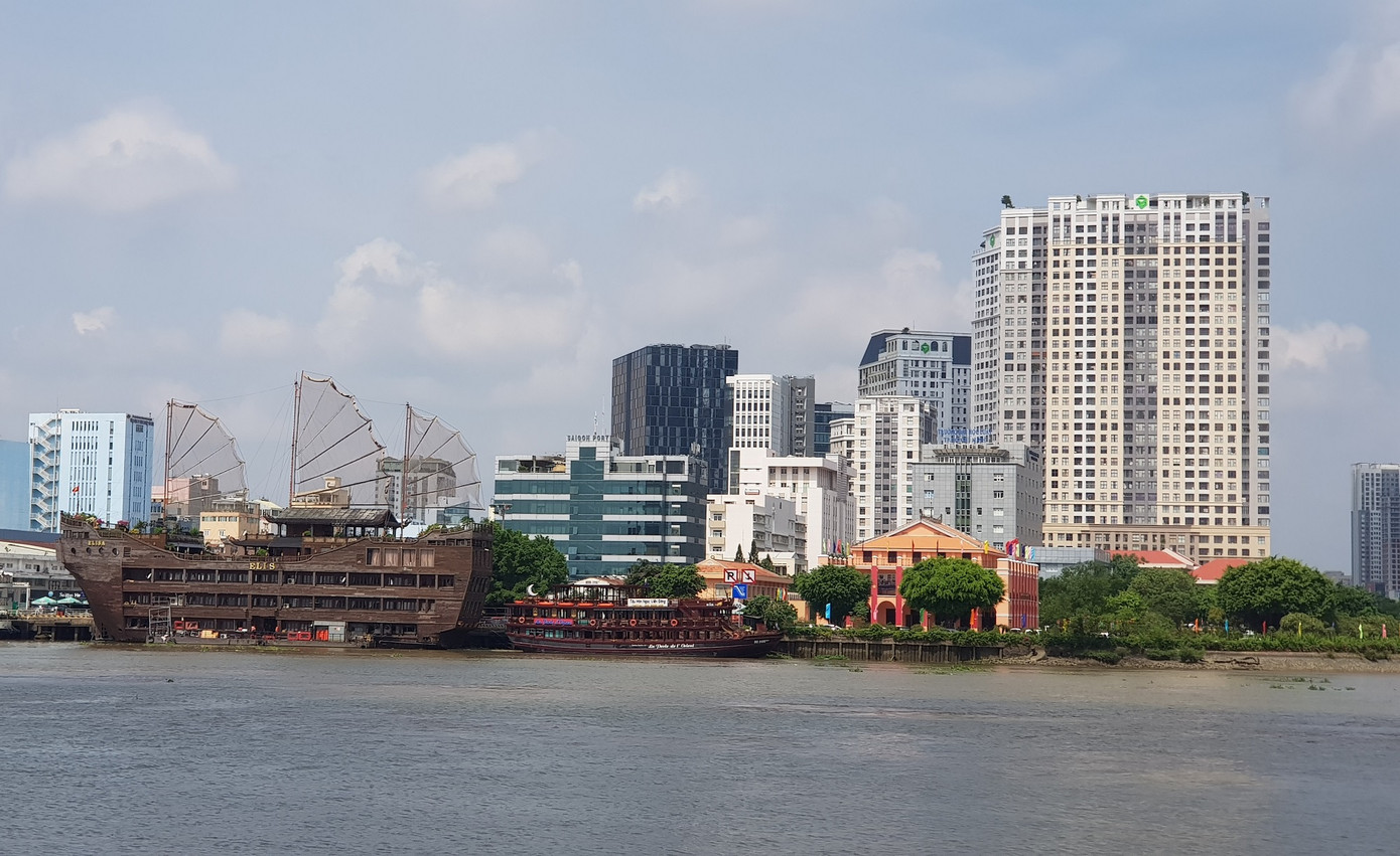 TP.HCM cần có những giải pháp căn cơ để tăng nguồn cung, kéo giảm giá nhà