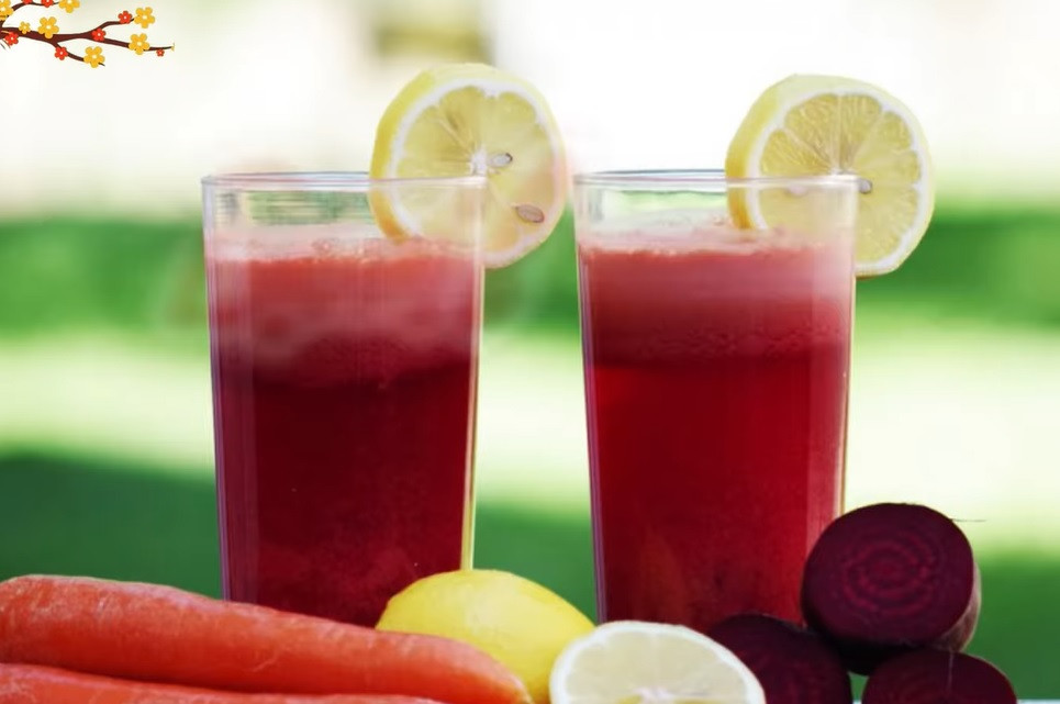 Nước ép chứa 5 loại củ quả tốt cho làn da được bác sĩ khuyên dùng trong những ngày Tết