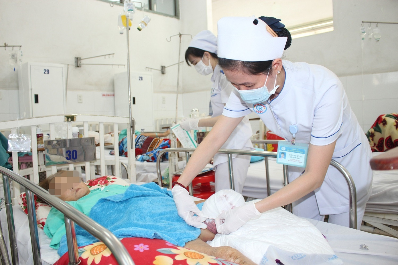 Tác dụng không mong muốn của thuốc điều trị cần được chủ động ngăn chặn để tránh nguy hiểm cho người bệnh