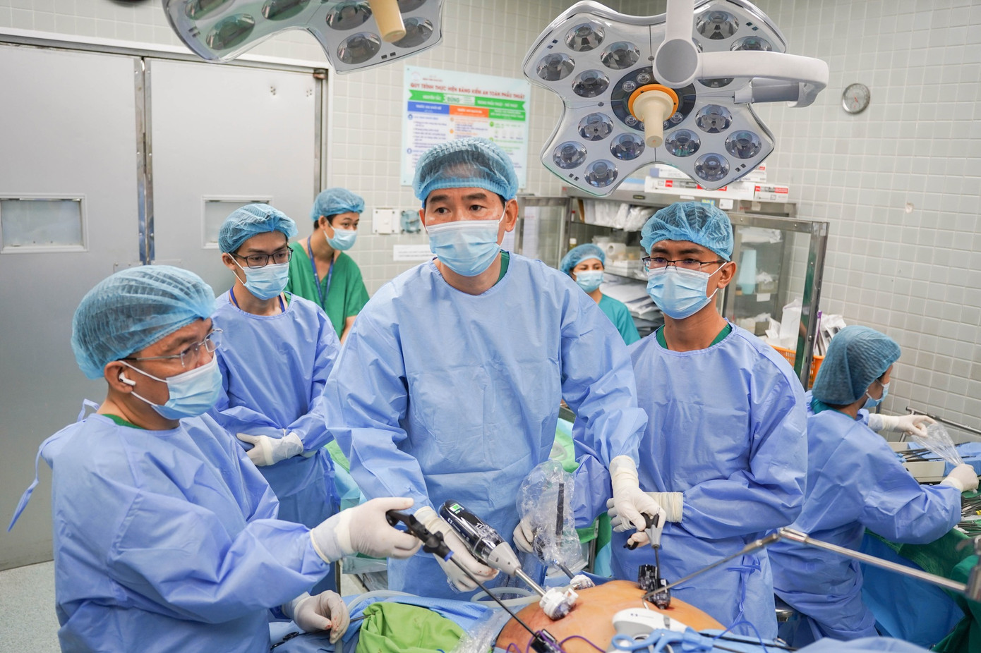 Các bác sĩ tại Chợ Rẫy đã thực hiện 362 cuộc phẫu thuật cấp cứu cho người bệnh dịp Tết Các bác sĩ tại Chợ Rẫy đã thực hiện 362 cuộc phẫu thuật cấp cứu cho người bệnh dịp Tết