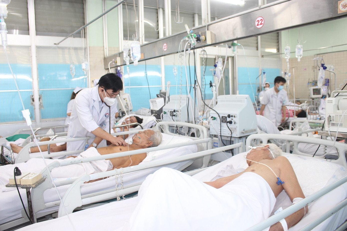 Ngành y tế đang nỗ lực giải bài toán chăm sóc sức khỏe cho 14 triệu dân sau sáp nhập Ngành y tế đang nỗ lực giải bài toán chăm sóc sức khỏe cho 14 triệu dân sau sáp nhập