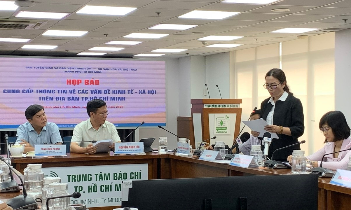 Bà Nguyễn Ngọc Hằng thông tin về tình hình lao động việc làm tại TPHCM mới