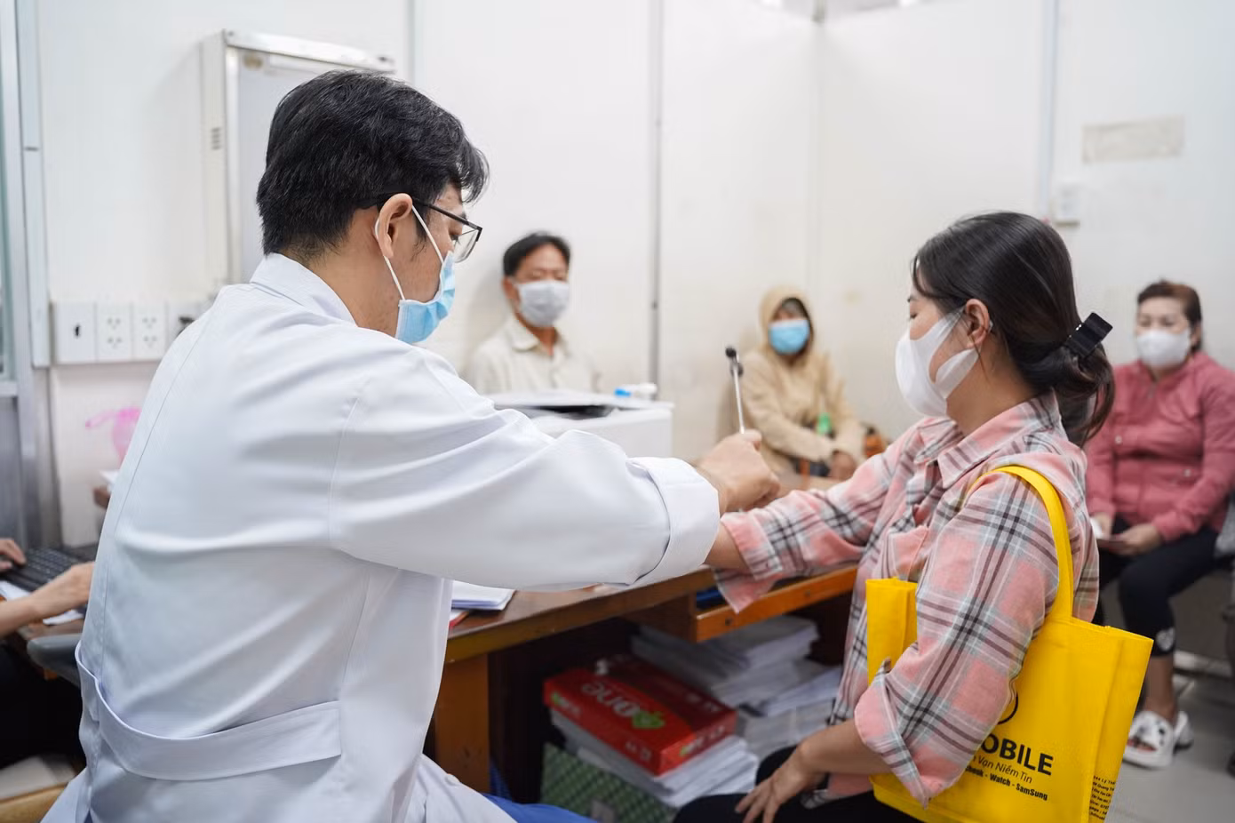 Các quyền lợi về bảo hiểm y tế của người dân vùng sáp nhập vẫn được duy trì cho đến khi có quy định mới