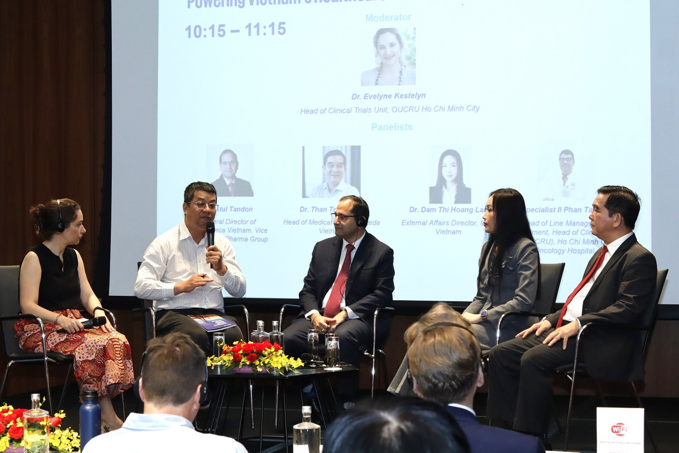 Các chuyên gia nhấn mạnh về việc cải cách từ chính sách đến hành động thực tế để nâng thế mạnh cạnh tranh cho y tế Việt Nam từ thử nghiệm lâm sàng Các chuyên gia nhấn mạnh về việc cải cách từ chính sách đến hành động thực tế để nâng thế mạnh cạnh tranh cho y tế Việt Nam từ thử nghiệm lâm sàng