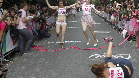 Có người vui mừng khi chạm đích, có người đã chạy được cả quãng đường mà vẫn vấp ngã khi về đến đích