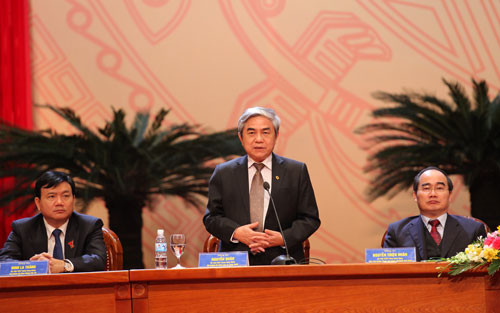 Bộ trưởng Bộ Khoa học và Công nghệ Nguyễn Quân trả lời câu hỏi của các đại biểu. Ảnh: Thanh Niên. Bộ trưởng Bộ Khoa học và Công nghệ Nguyễn Quân trả lời câu hỏi của các đại biểu. Ảnh: Thanh Niên