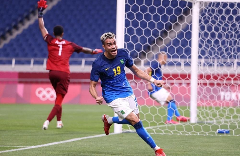 Đánh bại Saudi Arabia với tỉ số 3-1, Olympic Brazil đi tiếp với ngôi đầu bảng D