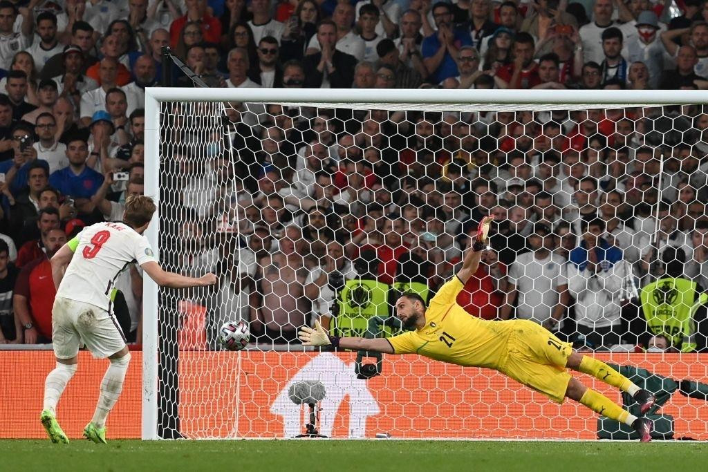 Người Anh chưa thể mang bóng đá về nhà ảnh 76