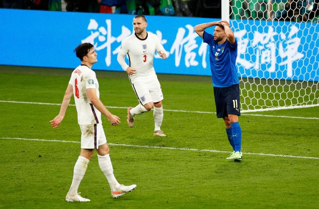 Người Anh chưa thể mang bóng đá về nhà ảnh 69