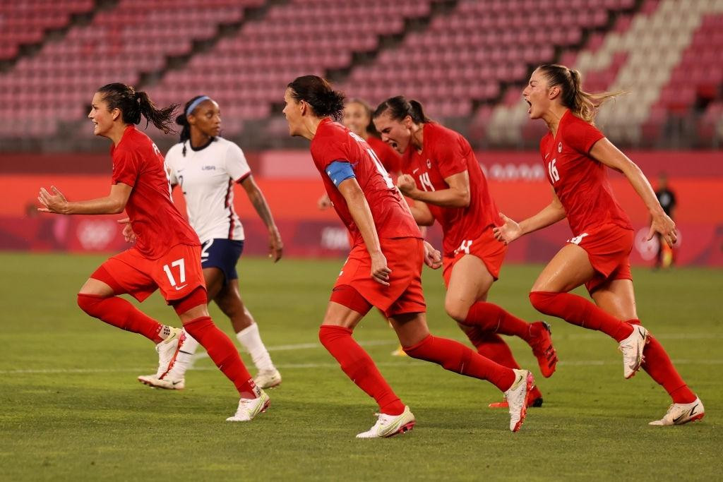 Canada đã đánh bại Mỹ nhờ cú sút phạt đền thành công của Fleming Canada đã đánh bại Mỹ nhờ cú sút phạt đền thành công của Fleming