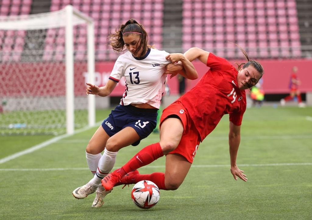 Mỹ thi đấu bế tắc trước hàng thủ chắc chắn của Canada Mỹ thi đấu bế tắc trước hàng thủ chắc chắn của Canada