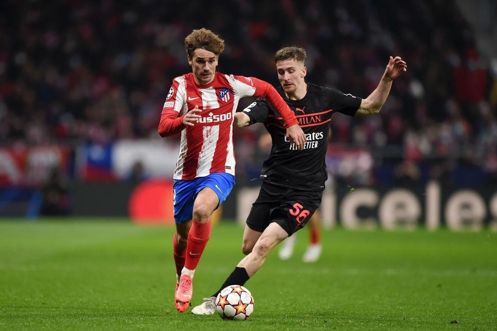 Atletico Madrid thi đấu bế tắc trước hàng thủ chắc chắn của AC Milan Atletico Madrid thi đấu bế tắc trước hàng thủ chắc chắn của AC Milan