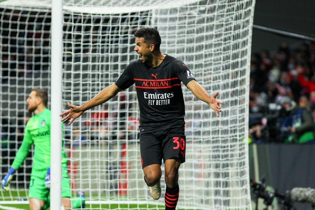 Messias ghi bàn thắng duy nhất mang về 3 điểm trọn vẹn cho AC Milan Messias ghi bàn thắng duy nhất mang về 3 điểm trọn vẹn cho AC Milan