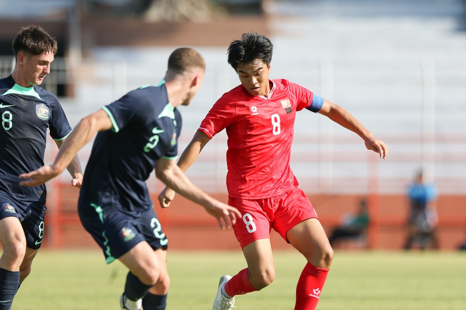 U19 Việt Nam thi đấu nỗ lực trước U19 Australia