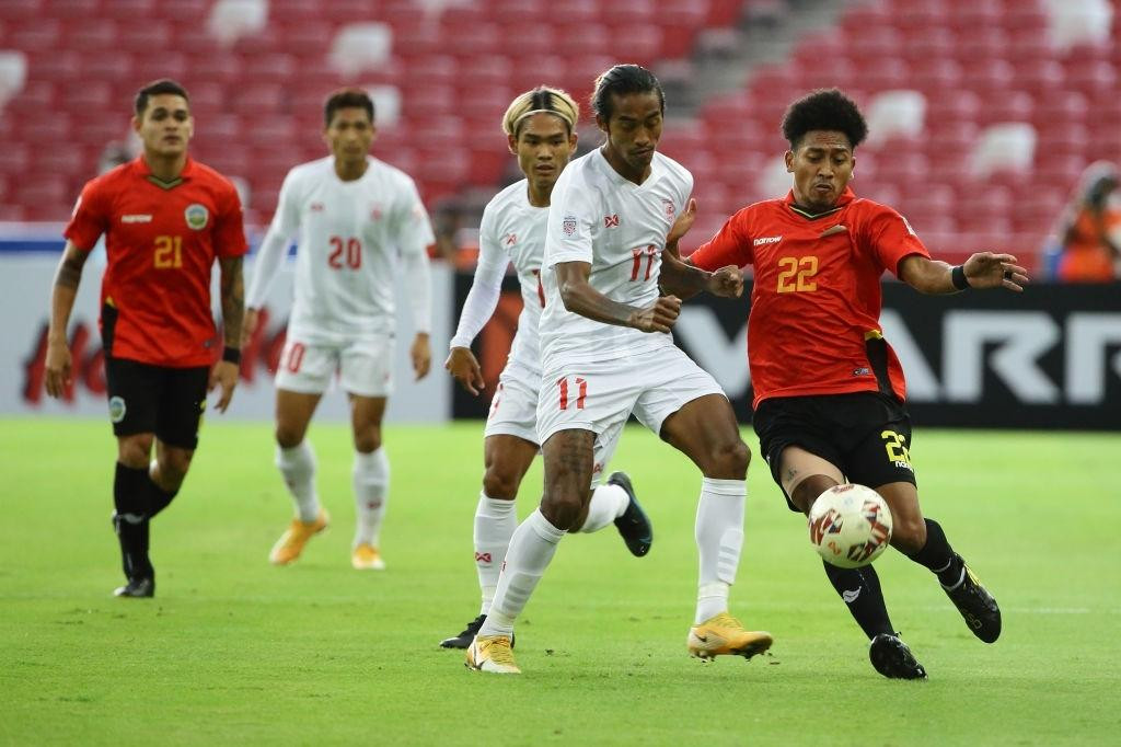 Timor Leste (áo đỏ) đã để thua cả 2 trận mở màn với cùng tỷ số 0-2