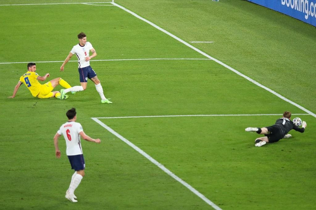 Ukraine vs Anh (0-4): Tam sư gầm vang, oai hùng vào bán kết ảnh 12