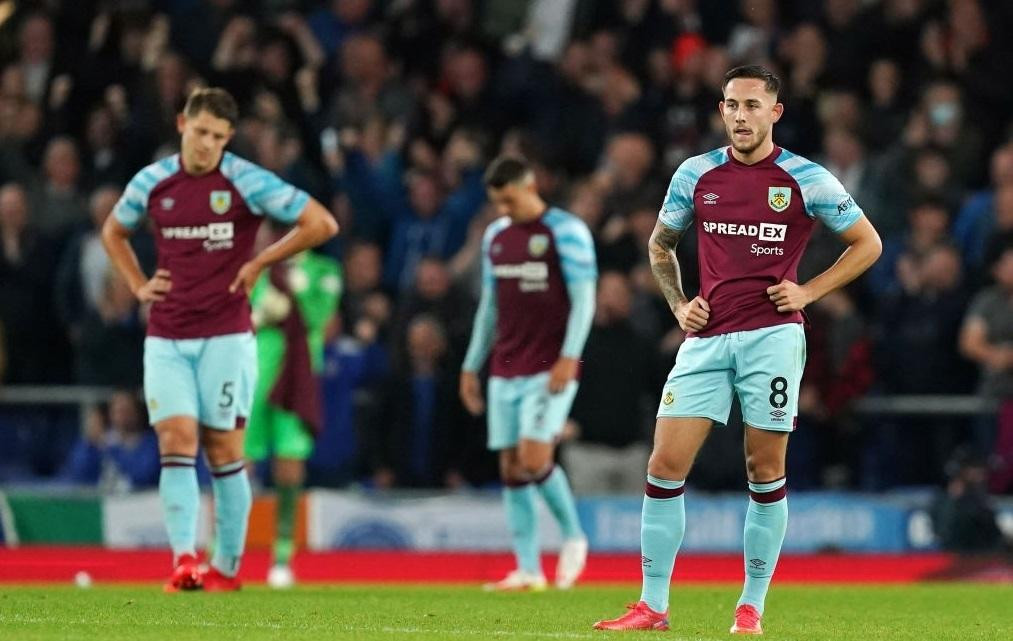 Burnley mới chỉ có 1 điểm sau 4 vòng mở màn Ngoại hạng Anh mùa này