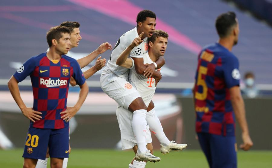 Cách đây hơn 1 năm, Barca từng bị Bayern Munich hủy diệt với tỉ số 8-2 ở Champions League Cách đây hơn 1 năm, Barca từng bị Bayern Munich hủy diệt với tỉ số 8-2 ở Champions League