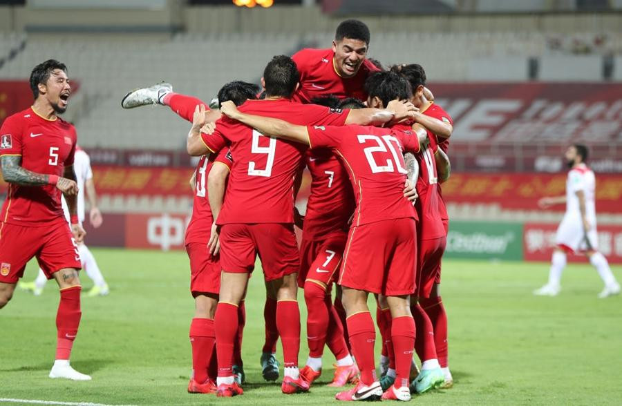 Đội tuyển Trung Quốc đang thể hiện phong độ cao dưới triều đại HLV Li Tie Đội tuyển Trung Quốc đang thể hiện phong độ cao dưới triều đại HLV Li Tie