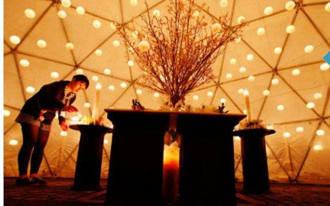 Người dân tỉnh Natori, Nhật Bản thắp nến kỷ niệm hai năm thảm họa động đất sóng thần. Người dân tỉnh Natori, Nhật Bản thắp nến kỷ niệm hai năm thảm họa động đất sóng thần