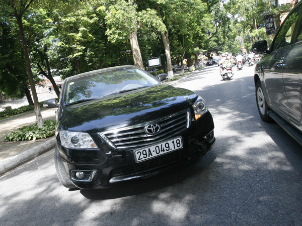 chiếc Camry chạy ngược chiều được cho là nguyên nhân dẫn đến vụ đấu đầu