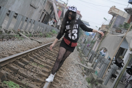 Hoa hậu Kỳ Duyên từng 3 lần giành HCV cầu lông ảnh 12