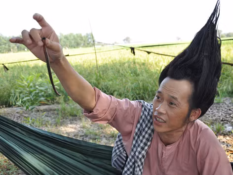 Một cảnh trong phim “Hello cô Ba”