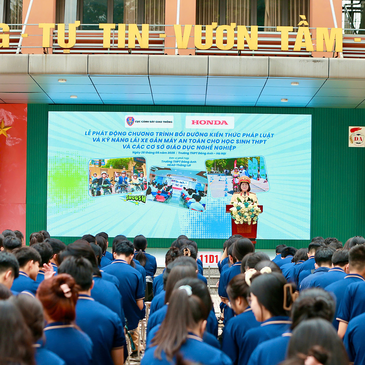 Thượng tá Tạ Thị Hồng Minh - Phó Trưởng phòng phòng Hướng dẫn, đào tạo, sát hạch, quản lý giấy phép của người điều khiển phương tiện giao thông - Cục Cảnh sát giao thông, Bộ Công an phát biểu tại buổi lễ Thượng tá Tạ Thị Hồng Minh - Phó Trưởng phòng phòng Hướng dẫn, đào tạo, sát hạch, quản lý giấy phép của người điều khiển phương tiện giao thông - Cục Cảnh sát giao thông, Bộ Công an phát biểu tại buổi lễ
