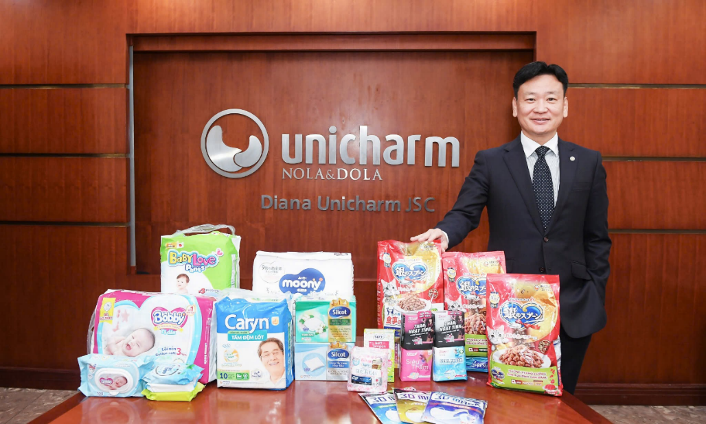 Ông Takahiro Okada, CEO Diana Unicharm