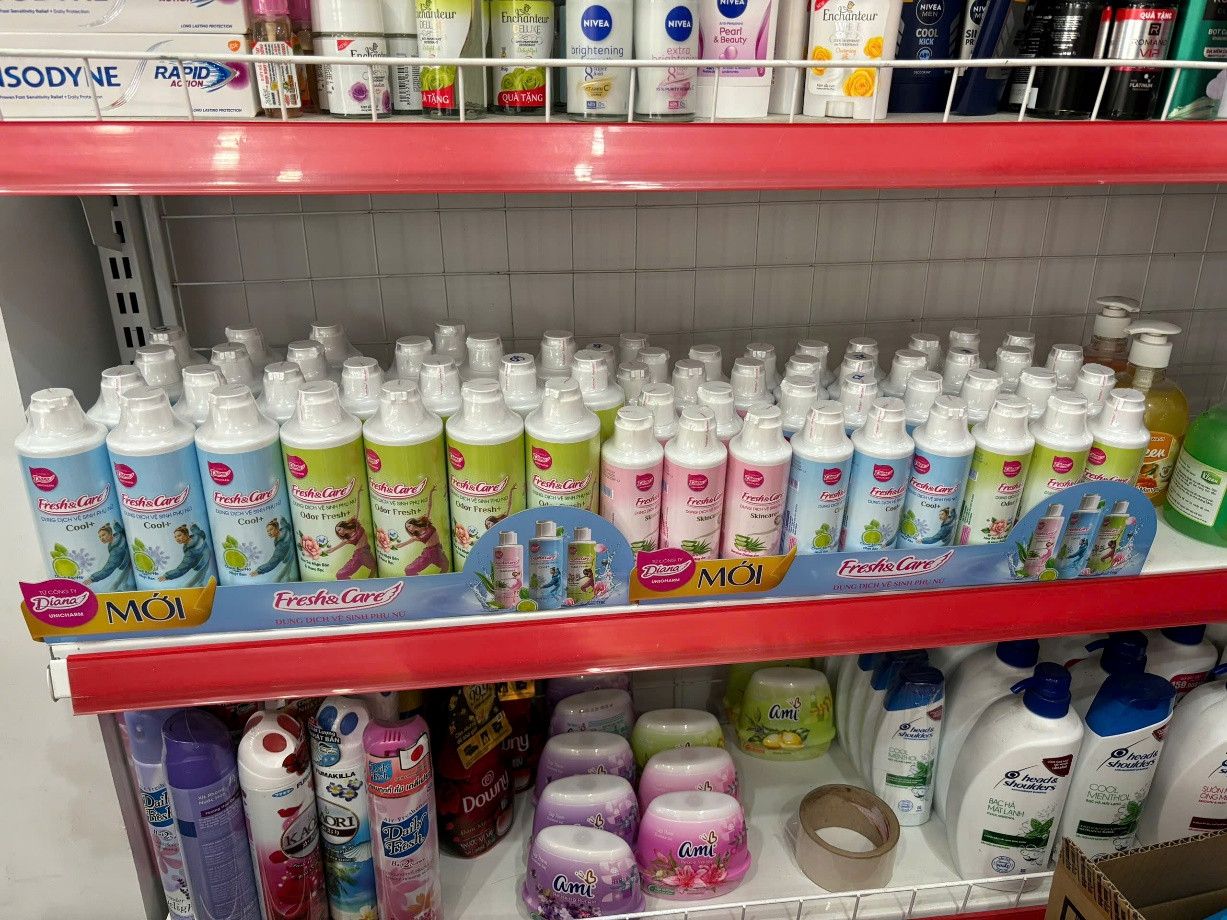 Dung dịch vệ sinh phụ nữ Fresh &amp; Care mới ra mắt của Diana Unicharm