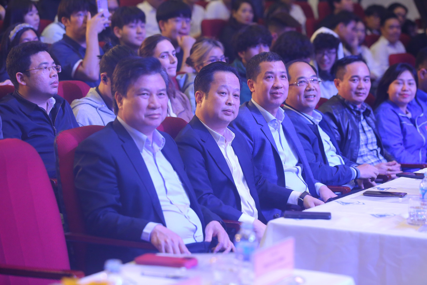 Thứ trưởng Bộ GD&ĐT Nguyễn Hữu Độ; Giám đốc Sở GD&ĐT Hà Nội Trần Thế Cương tham gia liên hoan ca nhạc của học sinh Hà Nội Thứ trưởng Bộ GD&ĐT Nguyễn Hữu Độ; Giám đốc Sở GD&ĐT Hà Nội Trần Thế Cương tham gia liên hoan ca nhạc của học sinh Hà Nội