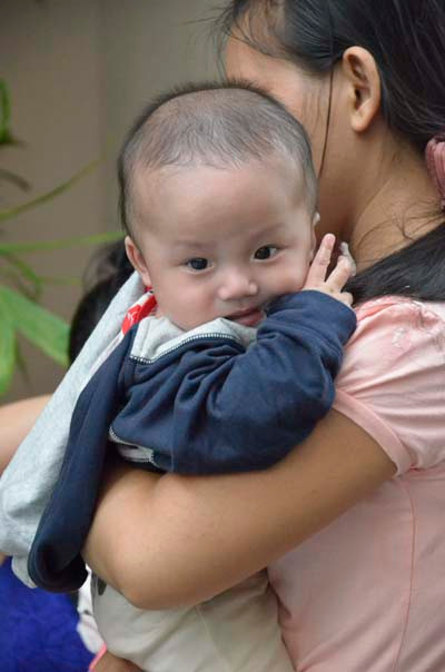 Oscar con nuôi của ca sĩ Nam Cường cũng có mặt vui đùa cùng các con Bằng Kiều 