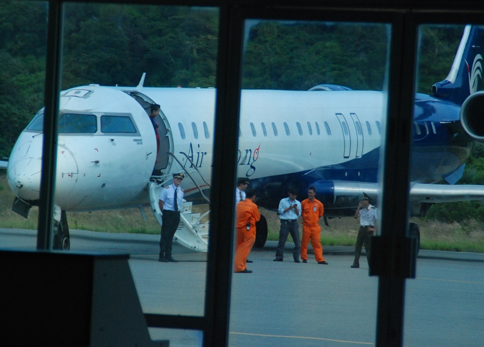 Chiếc máy bay Air Mekong được thuê bao riêng đã chờ sẵn